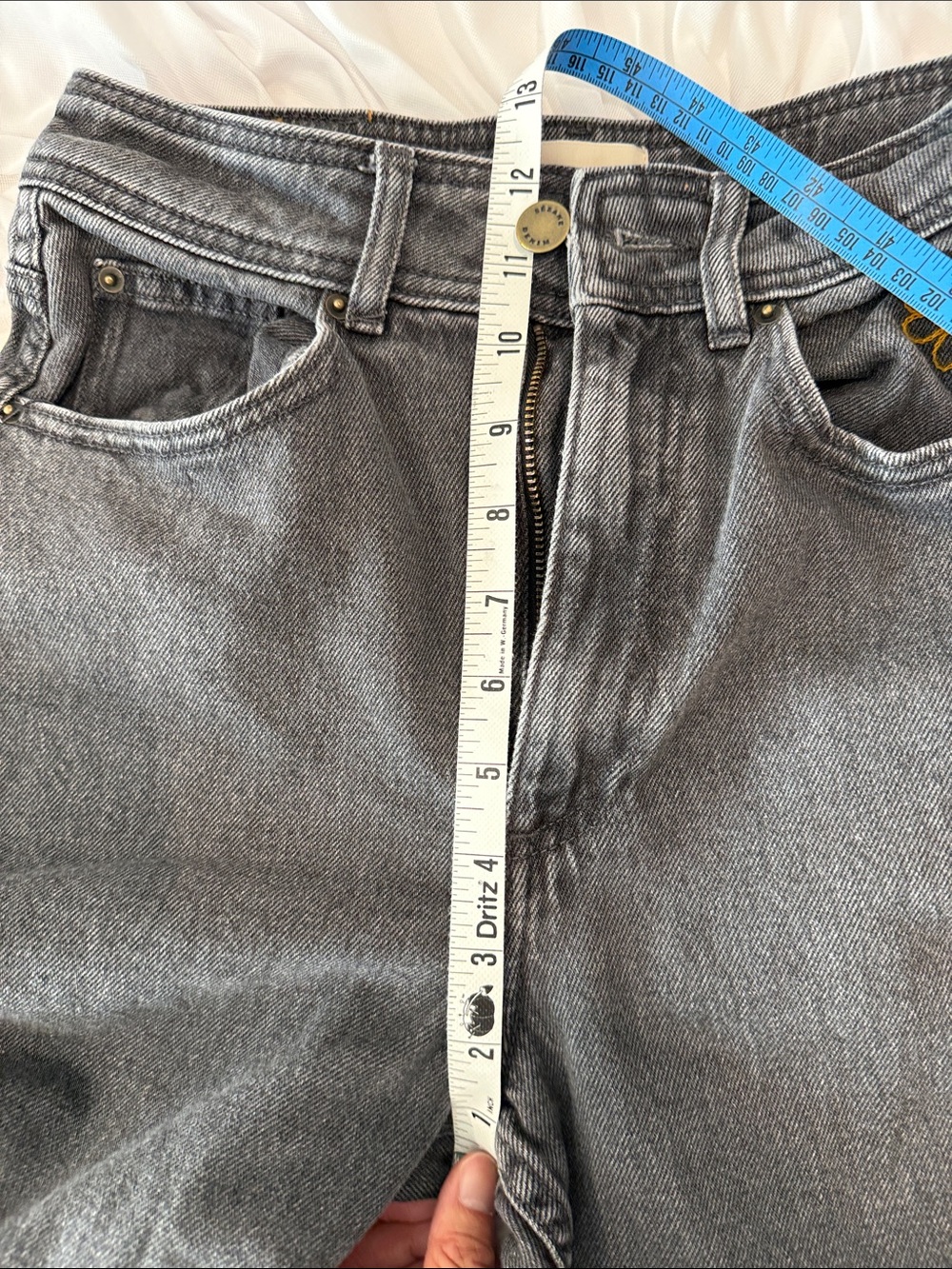 Sezane Denim Black/Charcoal Jeans with Yellow Flower Embroidery - Picture 8 of 8